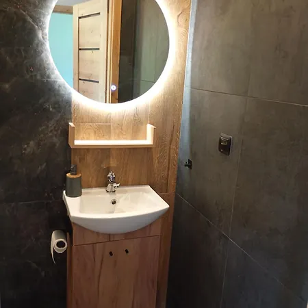 Trzy Gorki Apartman *